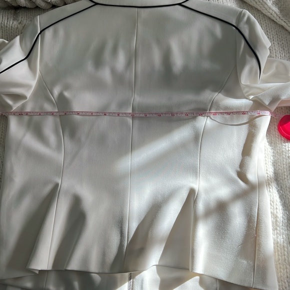 NWT Calvin Klein white jacket with black piping. - Picture 9 of 9